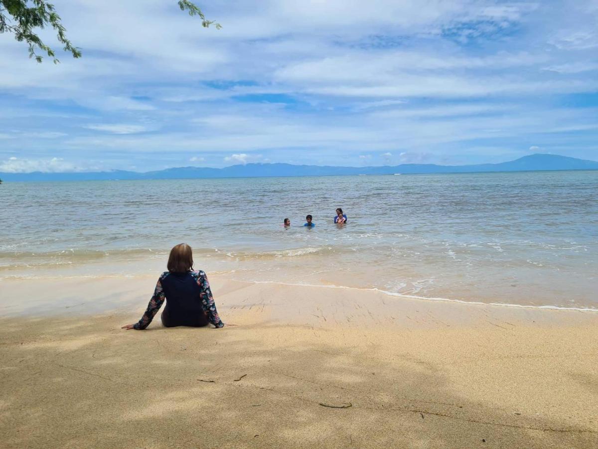 Calatagan'S Bahay Kubo - With Beach Access Batangas Esterno foto